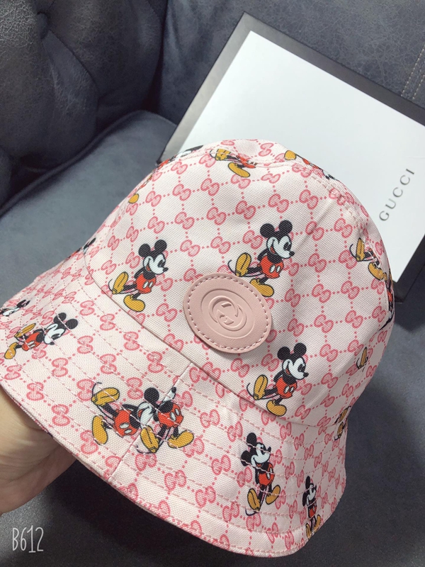 ブランド帽子背面デザイン